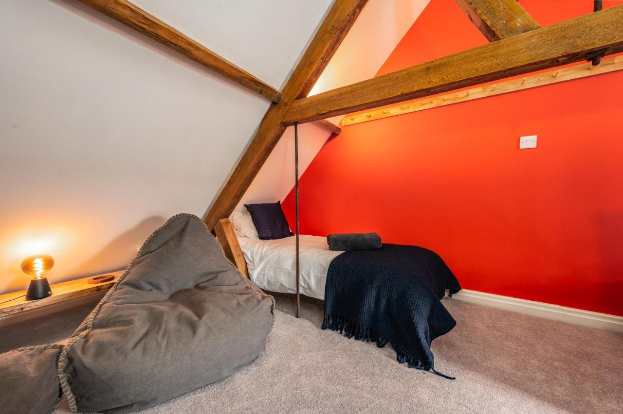 Luxury Town Centre Loft Apartment In Converted Granary 스탬포드 외부 사진